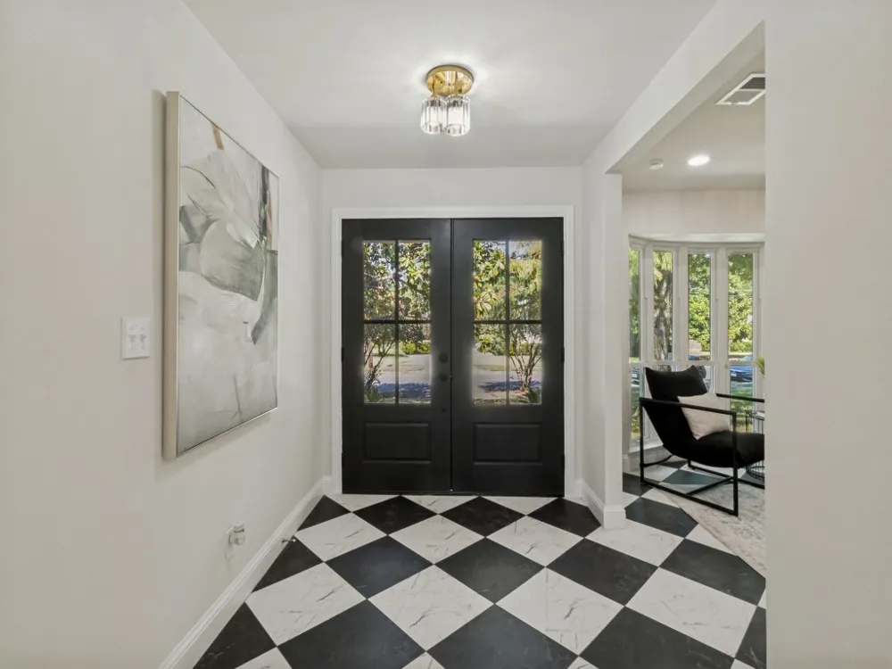 9008 Flicker Lane Dallas, TX 75238