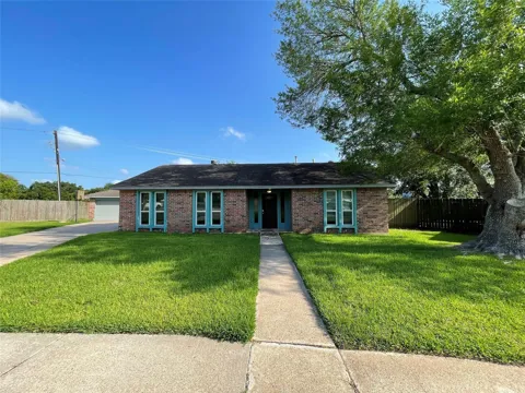16510 Oxnard Lane