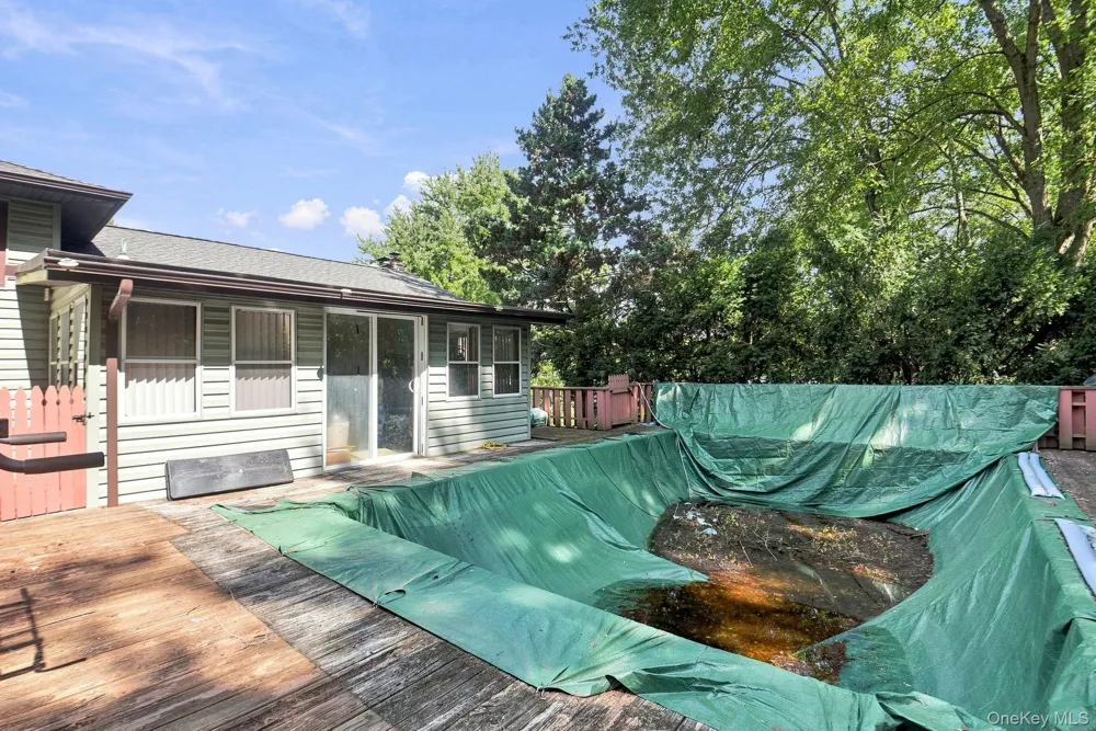 26 Monroe Drive Poughkeepsie, NY 12601