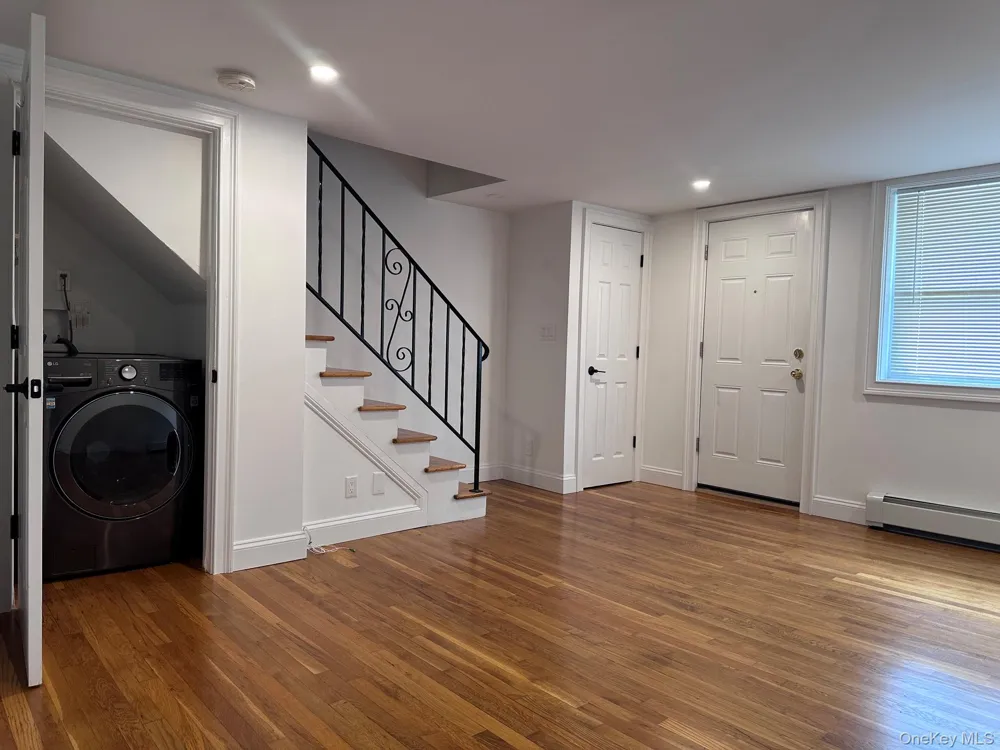 1 Gilbert Avenue #5 Smithtown, NY 11787