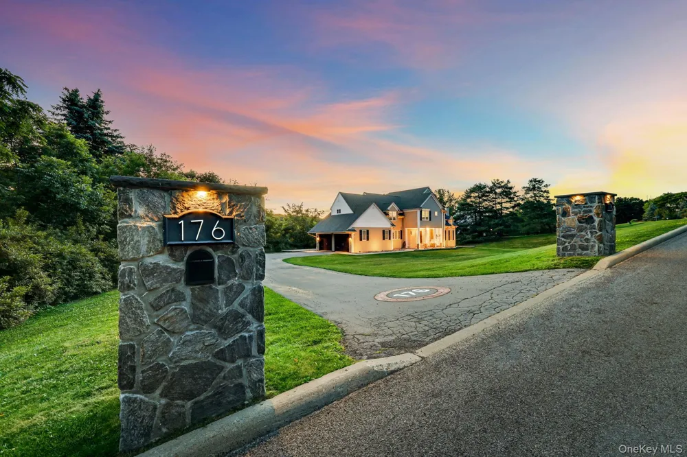 176 Beverly Road Chester, NY 10918