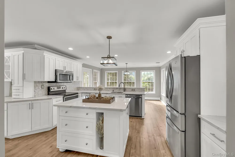 176 Beverly Road Chester, NY 10918