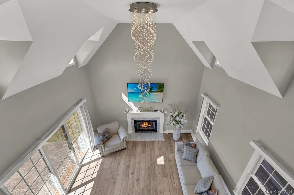 176 Beverly Road Chester, NY 10918
