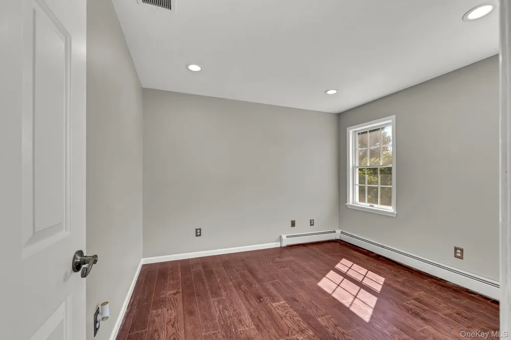 176 Beverly Road Chester, NY 10918