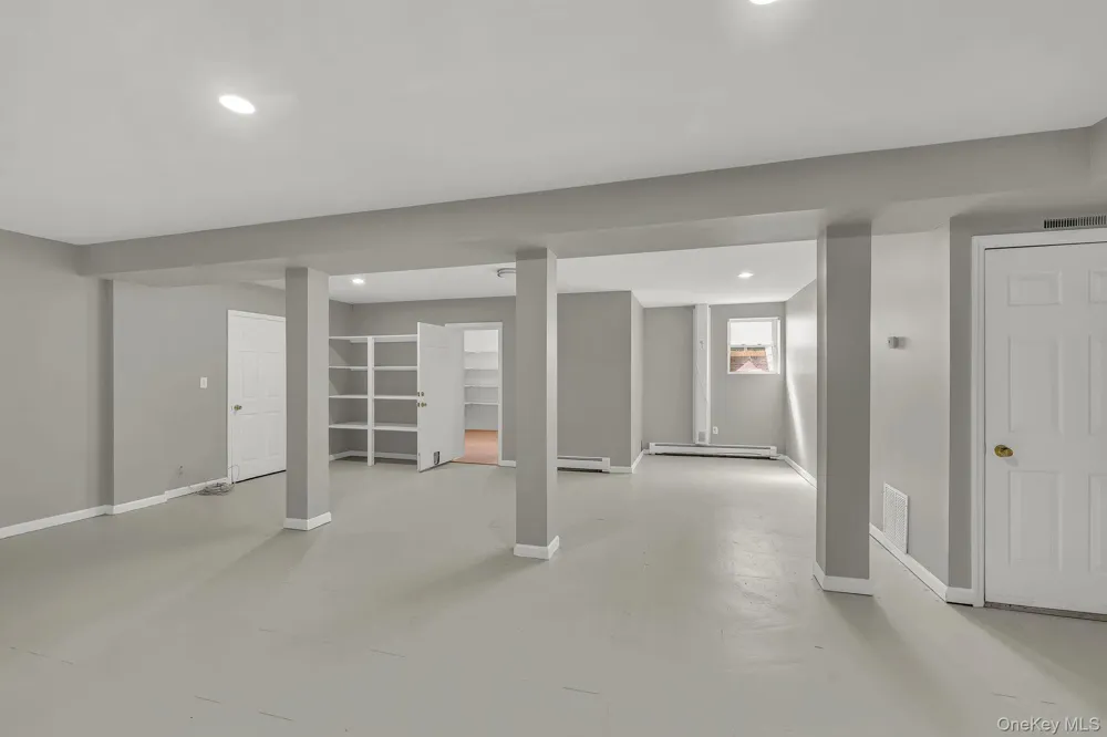 176 Beverly Road Chester, NY 10918