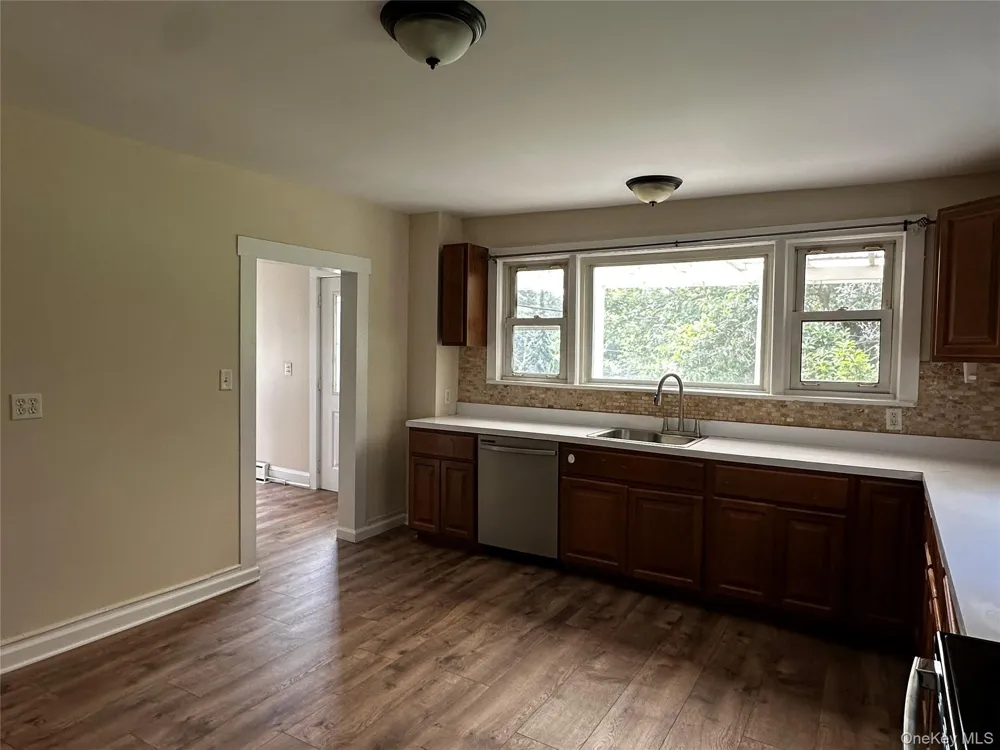 245 Lattintown Road Marlboro, NY 12542