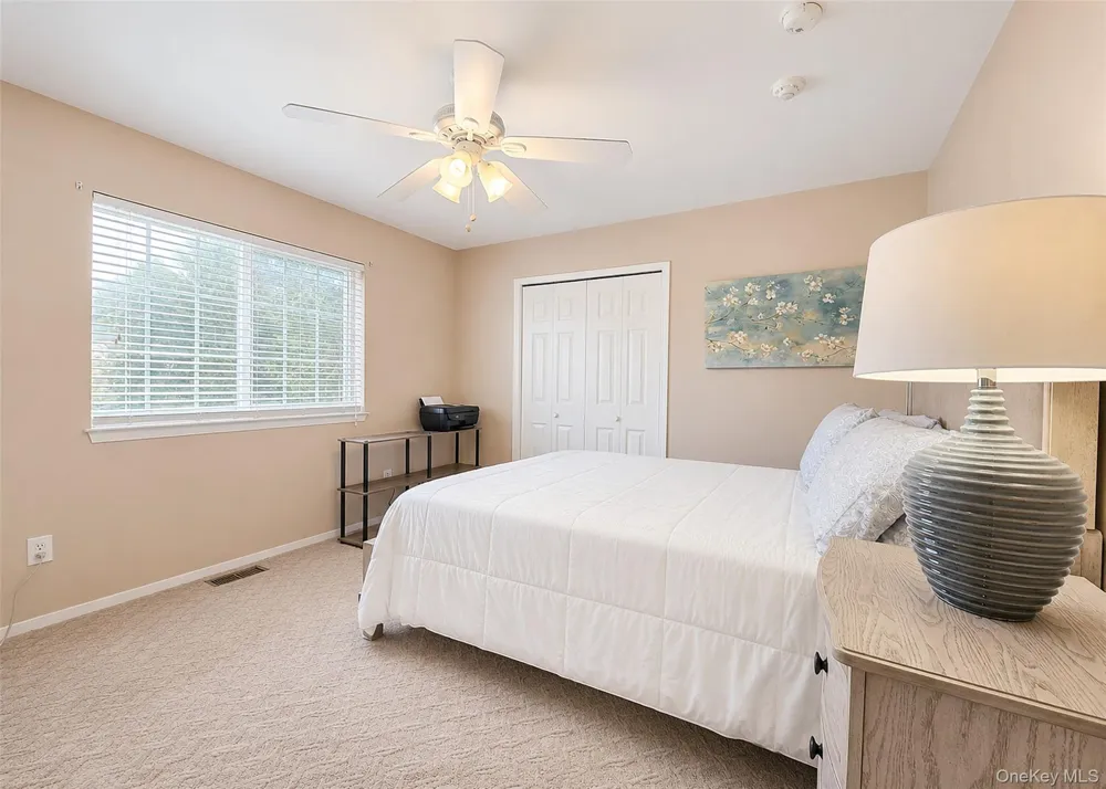 333 Prairie Court Manorville, NY 11949