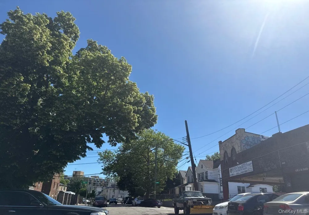195-10 Sagamore Avenue Hollis, NY 11423