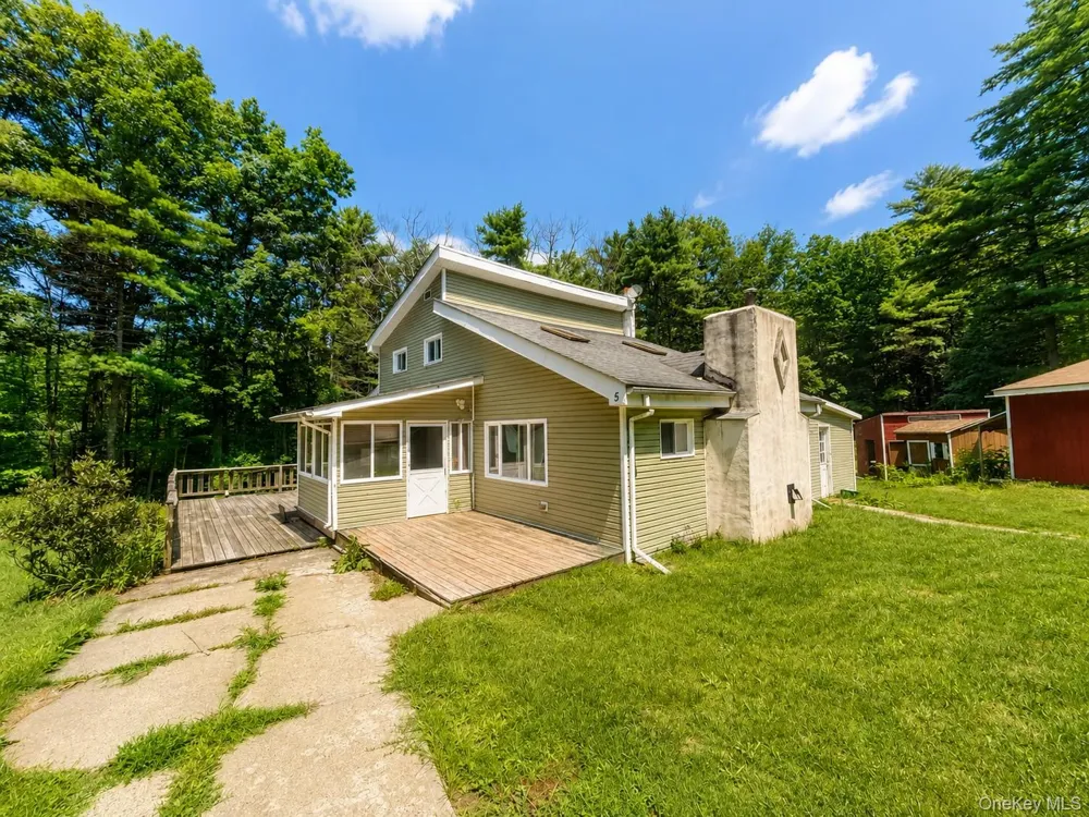 5 Hickman Terrace Wurtsboro, NY 12790