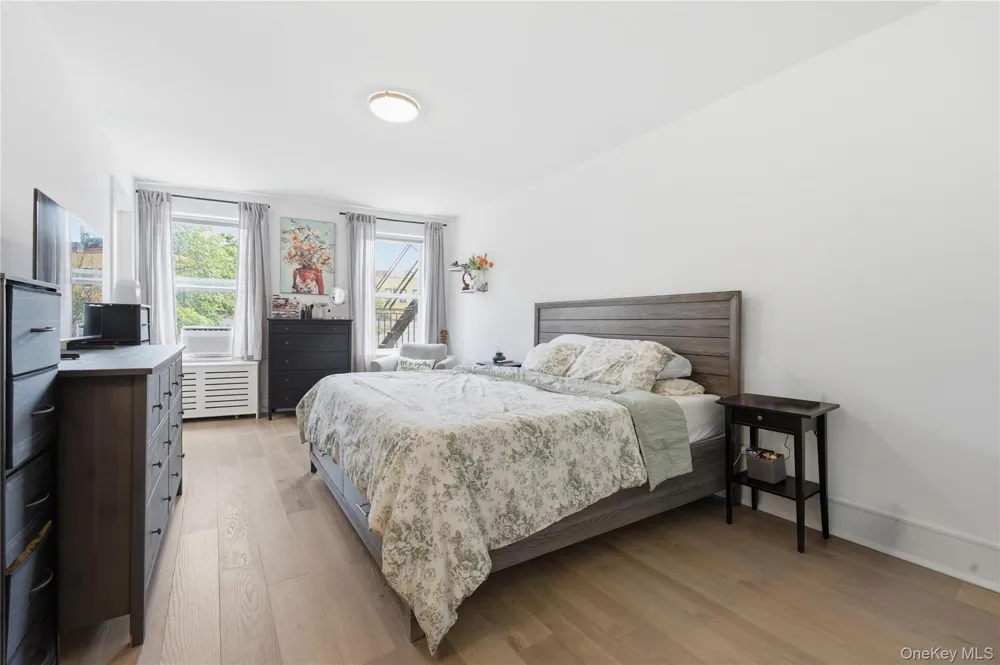 148-09 Northern Boulevard #3C Flushing, NY 11354