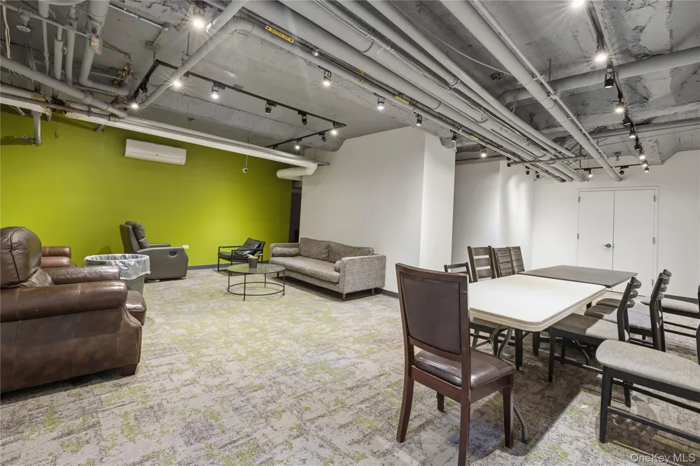 148-09 Northern Boulevard #3C Flushing, NY 11354