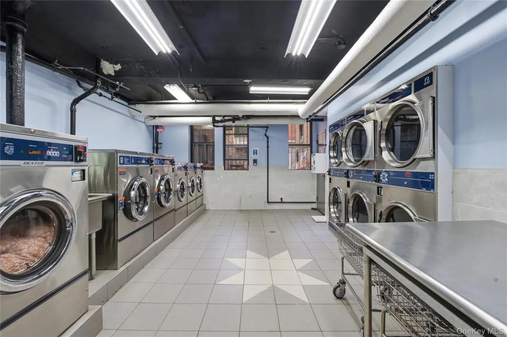 148-09 Northern Boulevard #3C Flushing, NY 11354