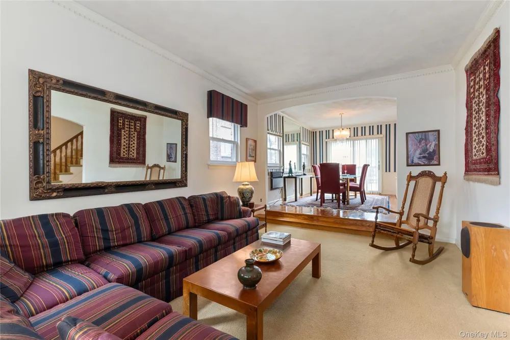 17519 74th Avenue Fresh Meadows, NY 11366