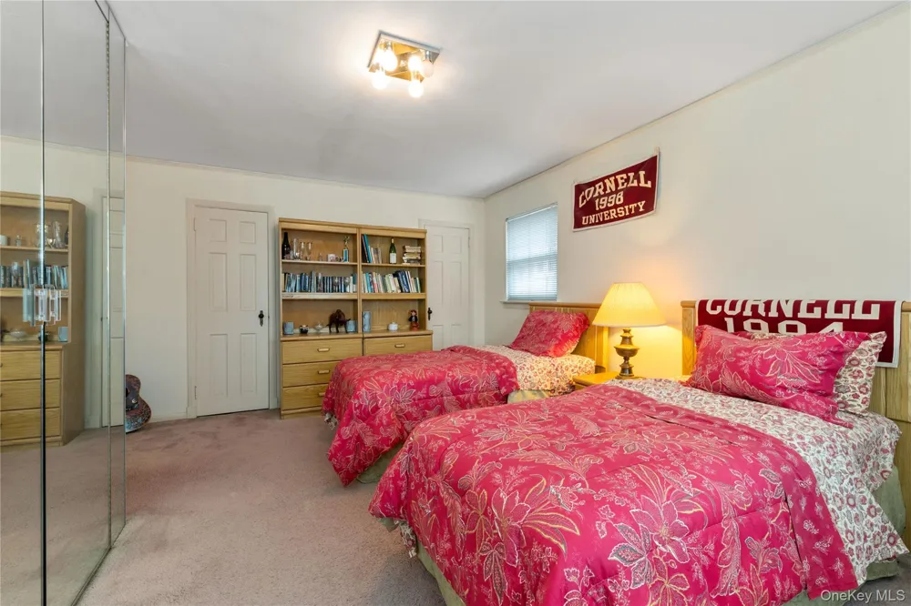 17519 74th Avenue Fresh Meadows, NY 11366