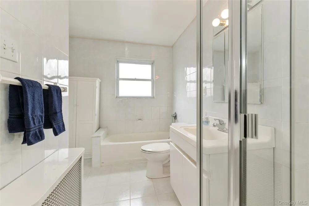 17519 74th Avenue Fresh Meadows, NY 11366