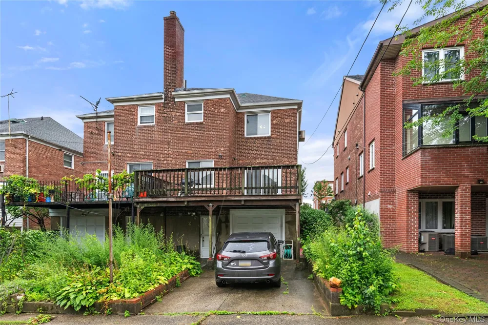 17519 74th Avenue Fresh Meadows, NY 11366