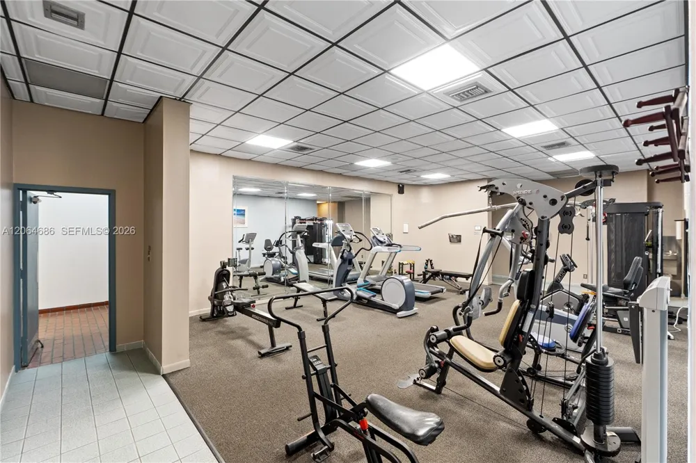 900 Colony Point Cir #216 Pembroke Pines, FL 33026