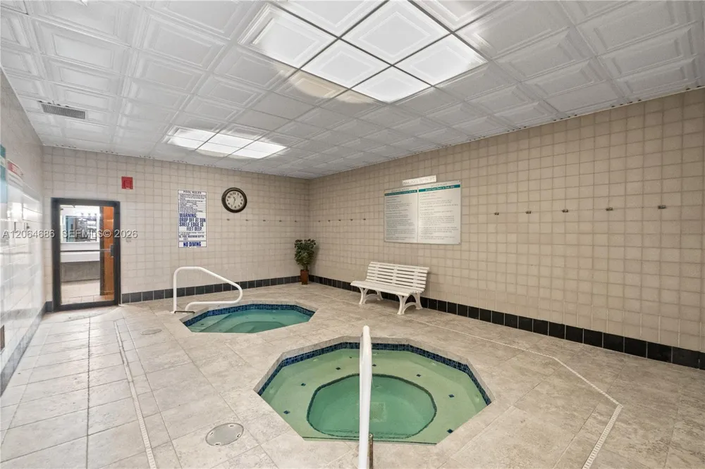 900 Colony Point Cir #216 Pembroke Pines, FL 33026