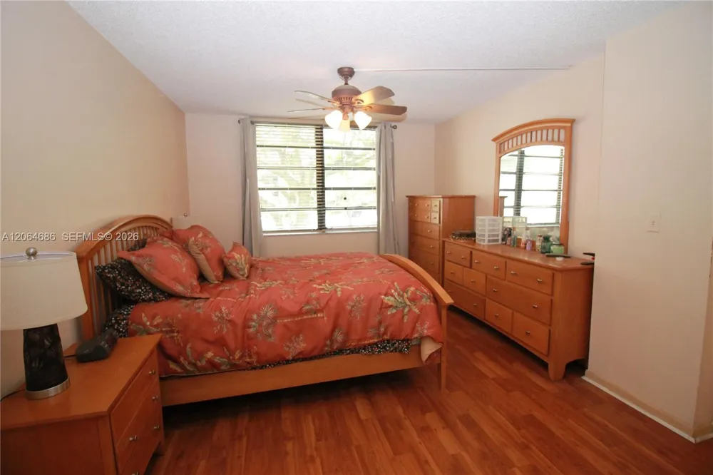 900 Colony Point Cir #216 Pembroke Pines, FL 33026