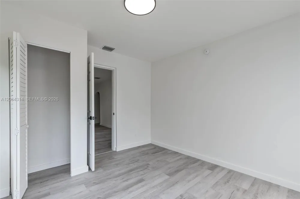 25 NW 78th St #1 Miami, FL 33150