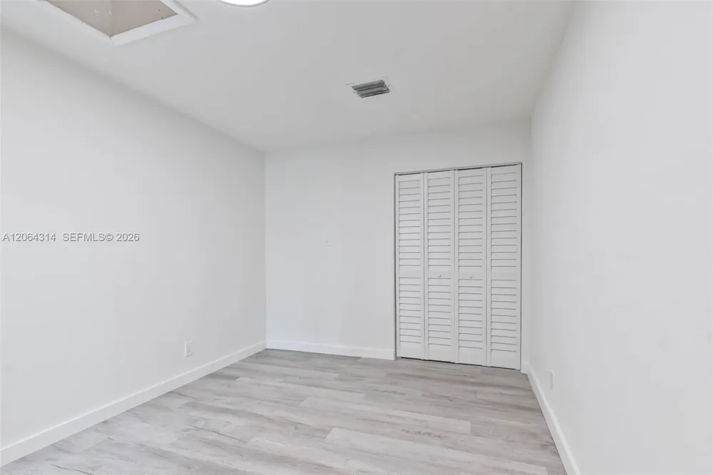 25 NW 78th St #1 Miami, FL 33150