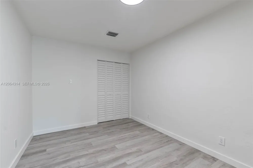 25 NW 78th St #1 Miami, FL 33150