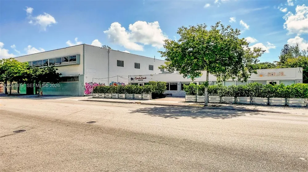 25 NW 78th St #1 Miami, FL 33150