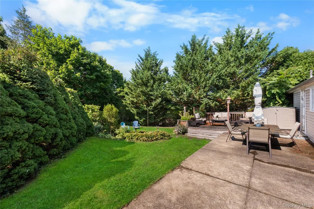 23 Charmian Street Huntington Station, NY 11746