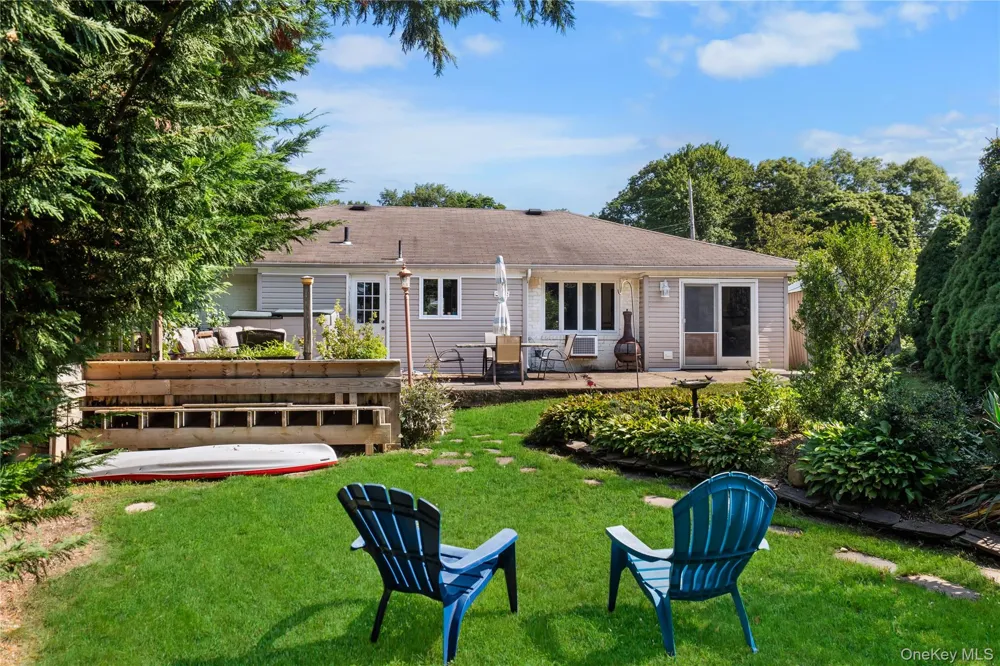 23 Charmian Street Huntington Station, NY 11746