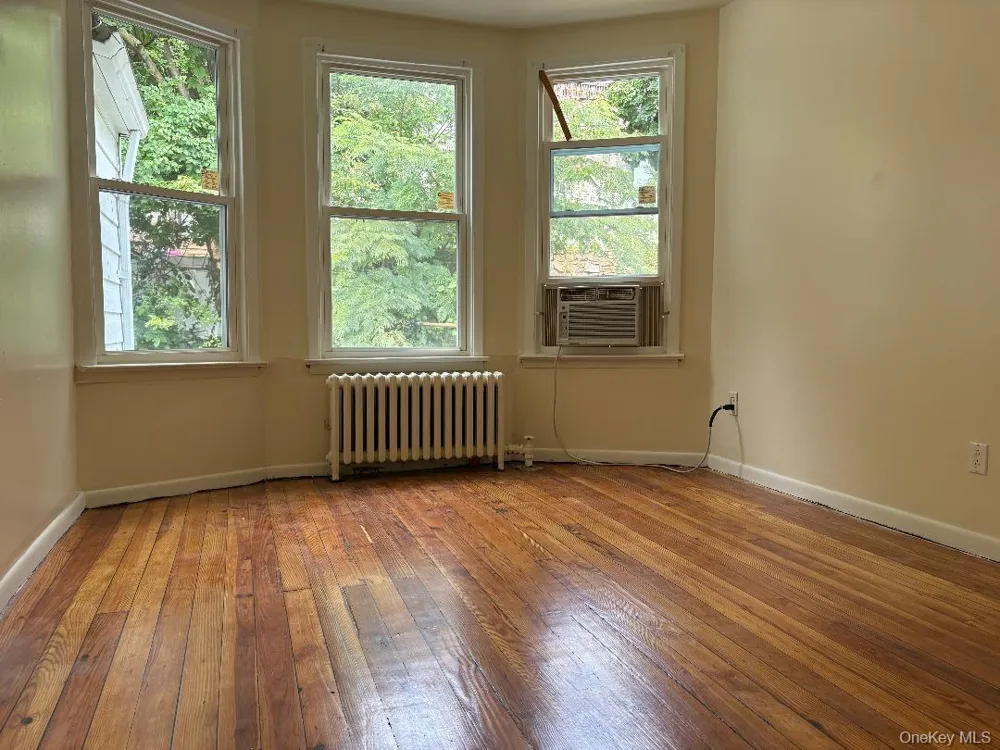 111 Hart Avenue Yonkers, NY 10704