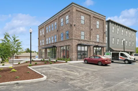 153 Greenwich Avenue #201
