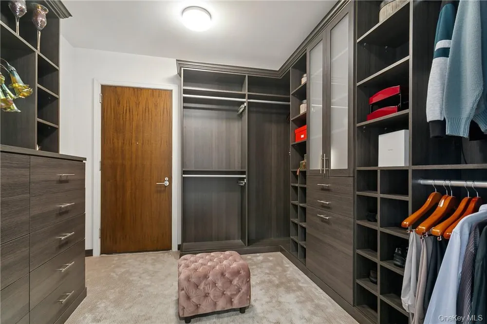 5 Renaissance Square #PH40C White Plains, NY 10601