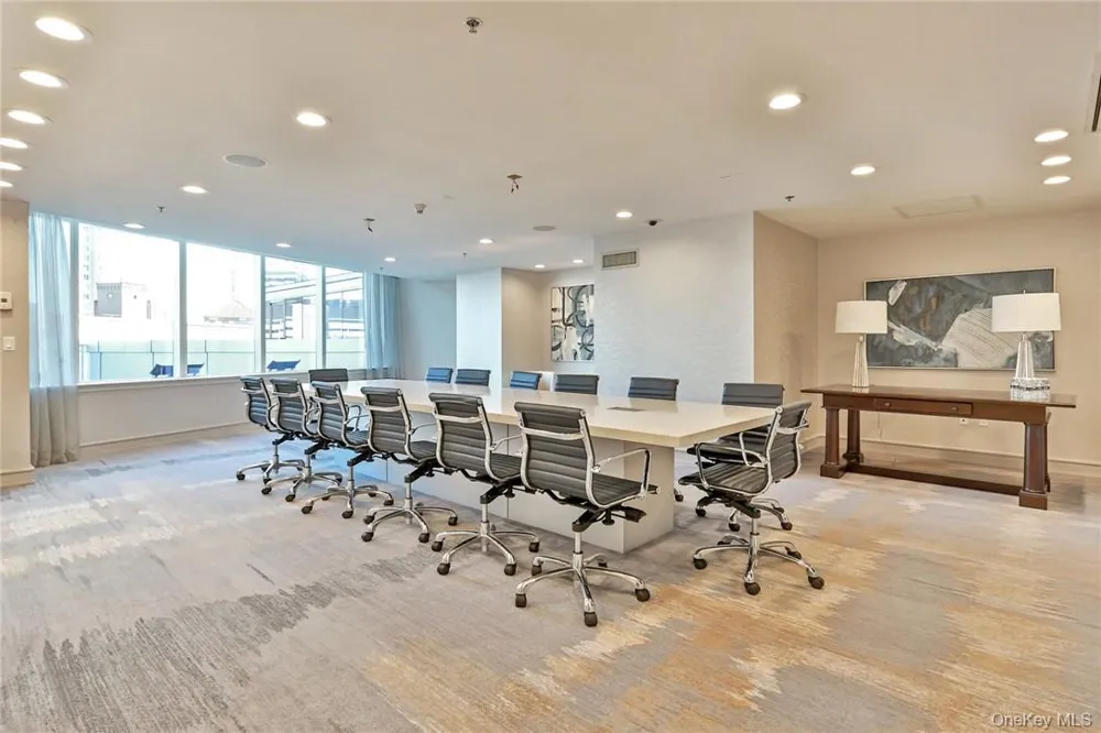 5 Renaissance Square #PH40C White Plains, NY 10601
