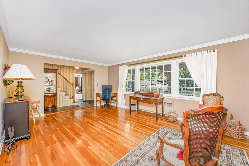 4 Crinkle Court Northport, NY 11768