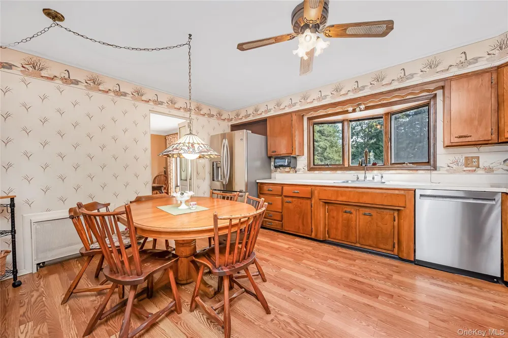 4 Crinkle Court Northport, NY 11768