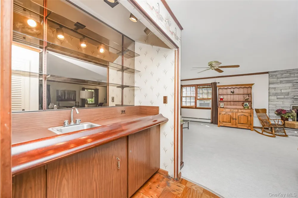 4 Crinkle Court Northport, NY 11768