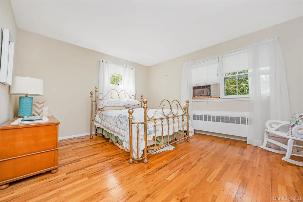 4 Crinkle Court Northport, NY 11768