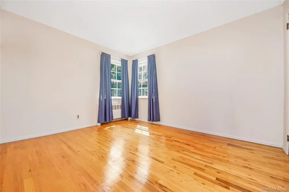 4 Crinkle Court Northport, NY 11768