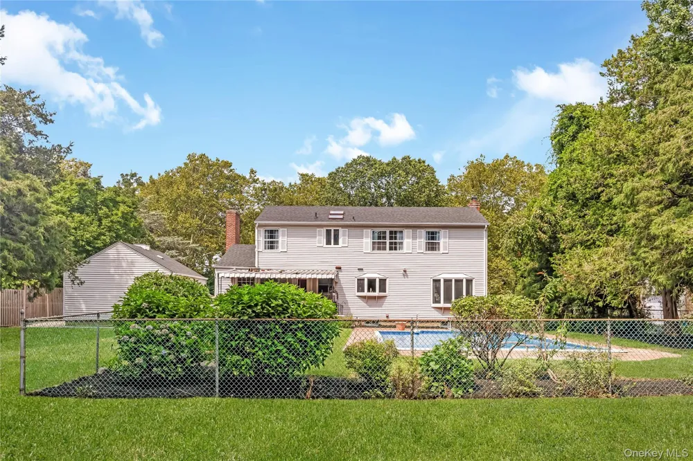 4 Crinkle Court Northport, NY 11768