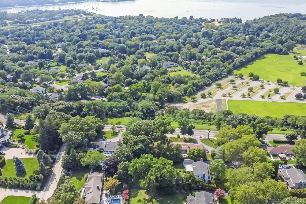 4 Crinkle Court Northport, NY 11768