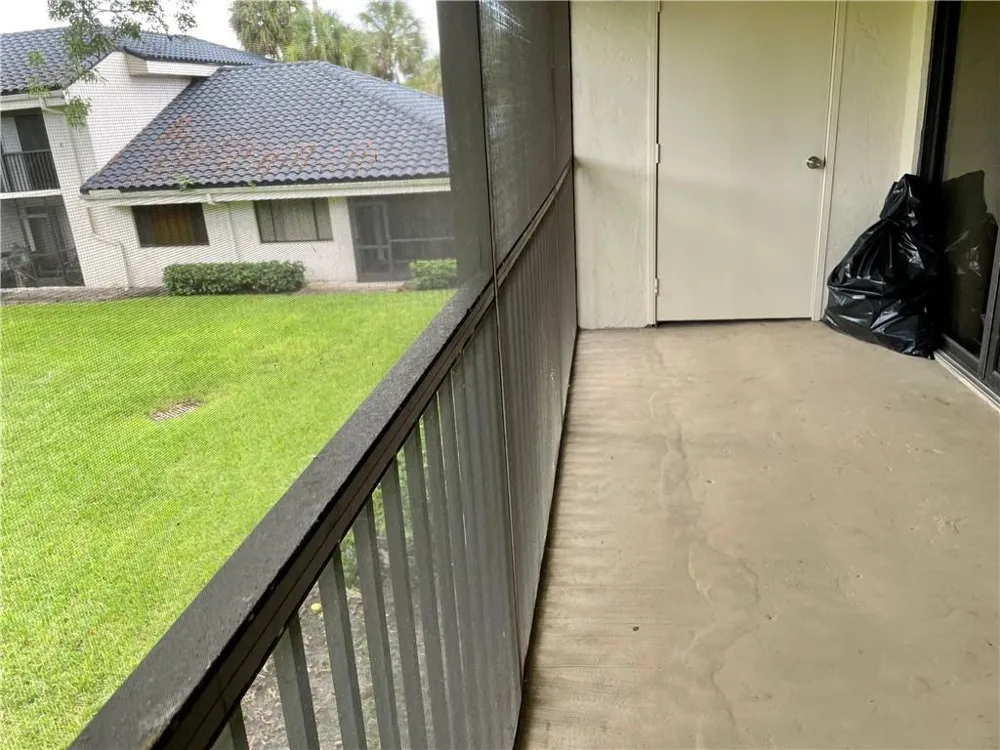 1674 NW 81ST WAY #1674 Plantation, FL 33322