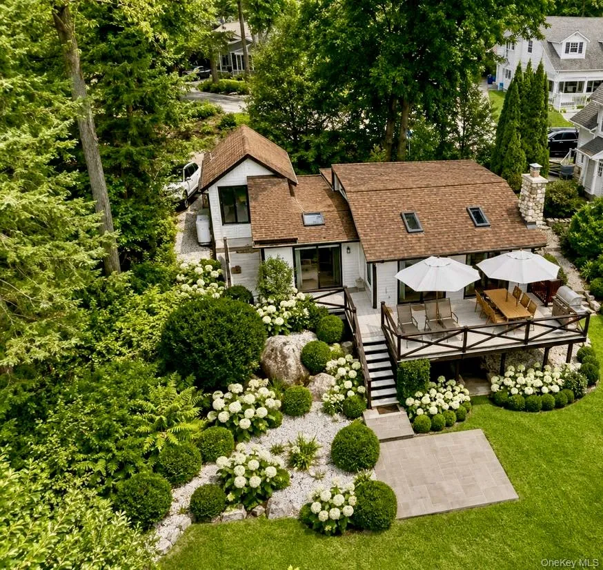 11 Vails Lake Shore Drive North Salem, NY 10509