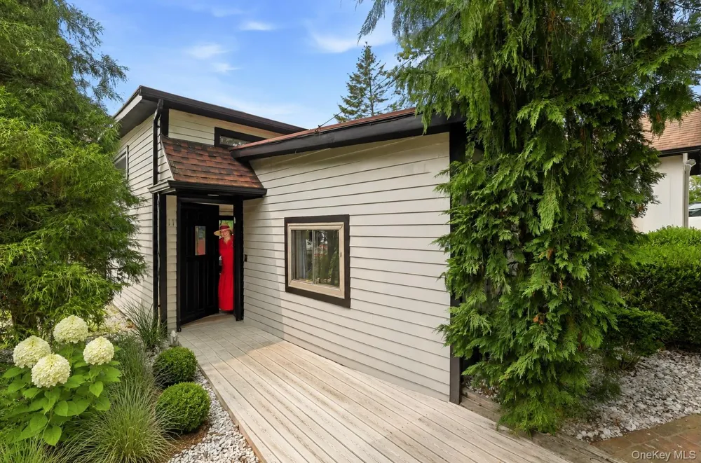 11 Vails Lake Shore Drive North Salem, NY 10509