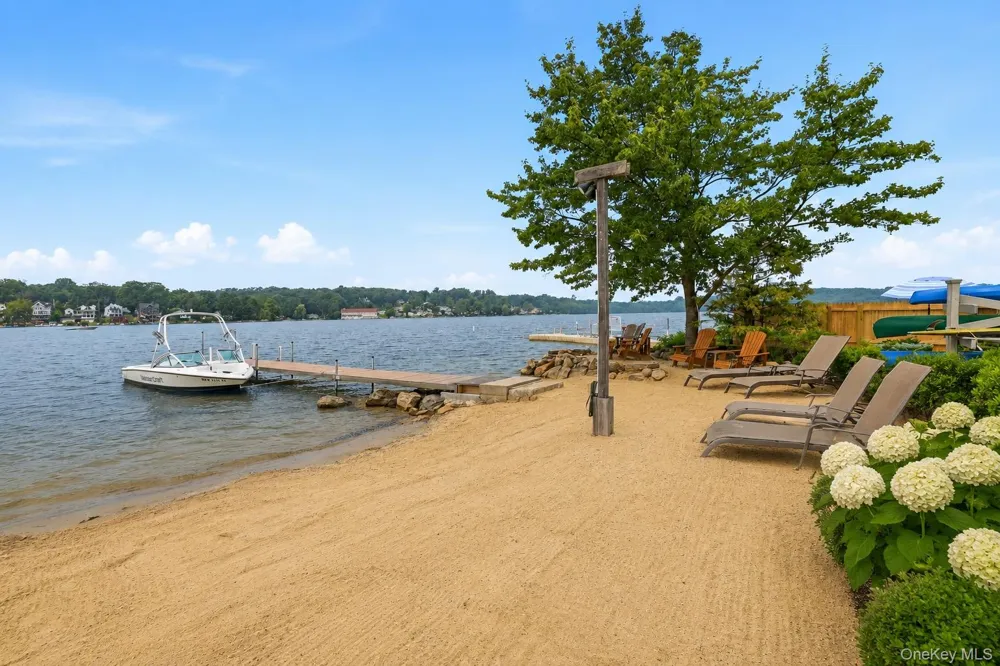 11 Vails Lake Shore Drive North Salem, NY 10509