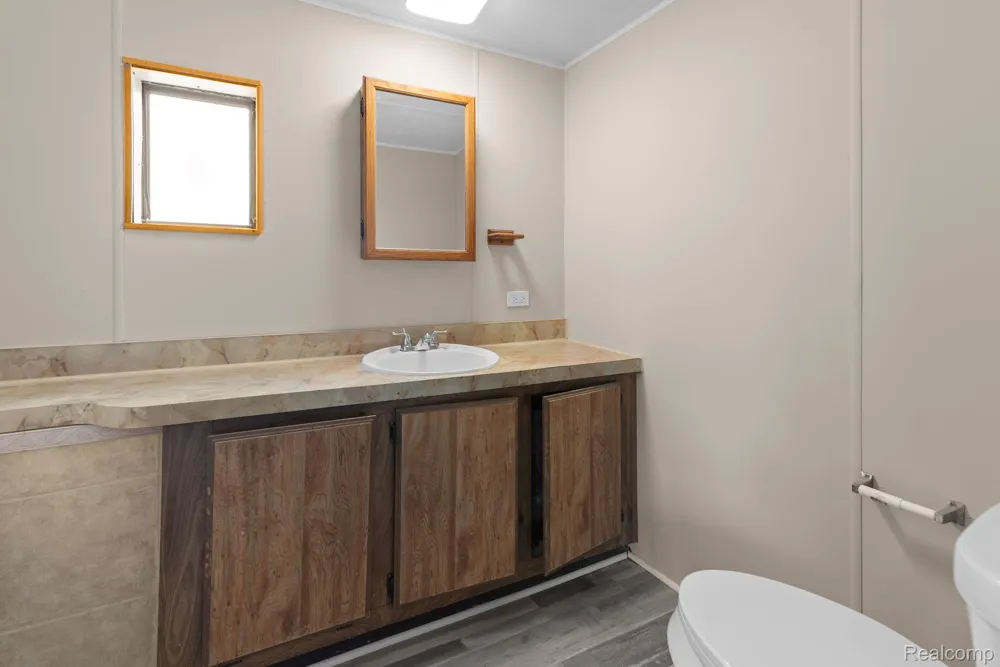 351 North Squirrel Road #223 Auburn Hills City, MI 48326
