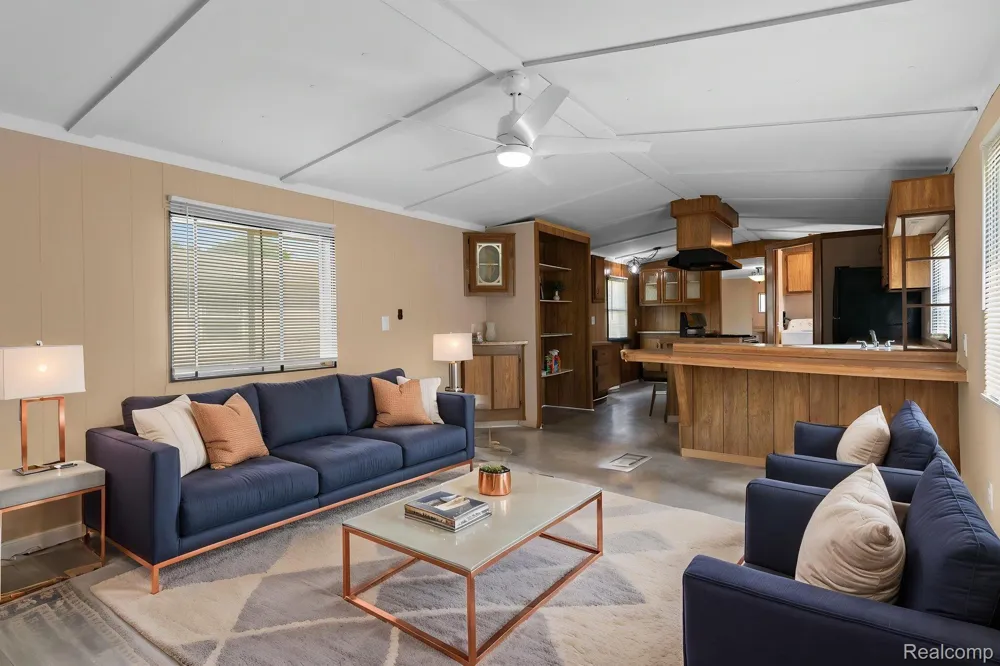 351 North Squirrel Road #223 Auburn Hills City, MI 48326