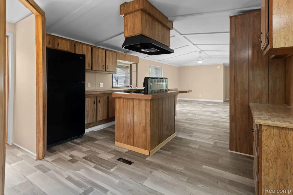 351 North Squirrel Road #223 Auburn Hills City, MI 48326