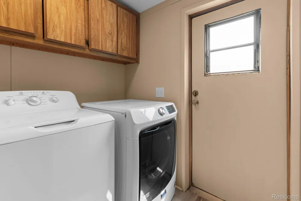 351 North Squirrel Road #223 Auburn Hills City, MI 48326