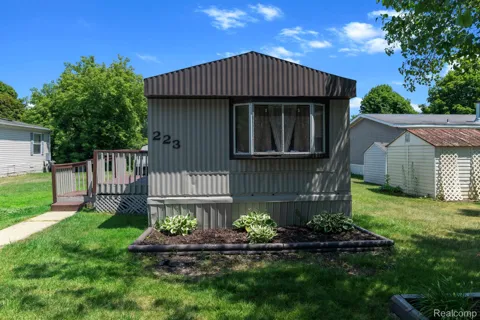 351 North Squirrel Road #223