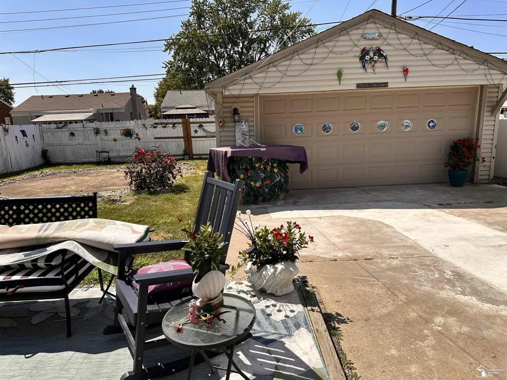 15450 Churchill Street Southgate City, MI 48195